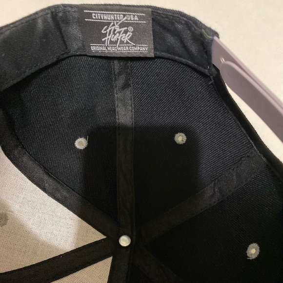 City hunter black and silver adjustable hat - Picture 3 of 7